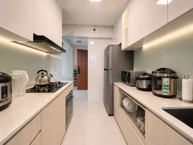 265C Punggol Way, 265C Punggol Way, 3 Bedrooms, 990 sqft, HDB Flat For Sale, by Amanda Fong 冯佩璇, 500180846 - Kitchen - PropertyGuru.com.sg