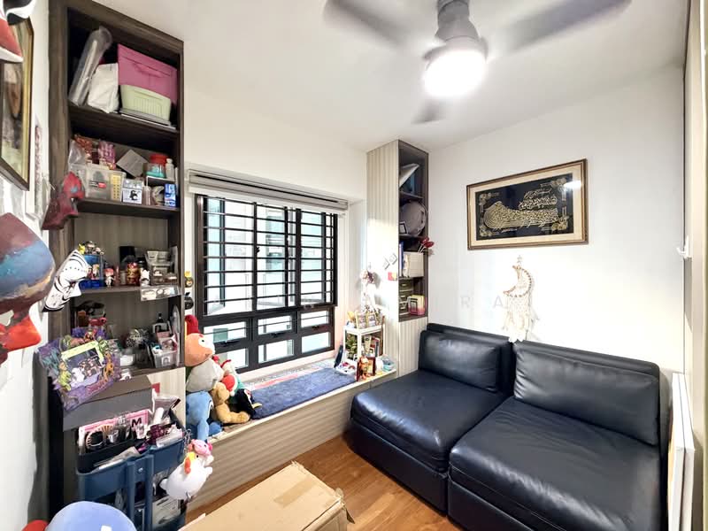 87 Dawson Road, 87 Dawson Road, 3 Bedrooms, 893 sqft, HDB Flat For Sale, by Fatin Amira, 500180856 - Living Room - PropertyGuru.com.sg