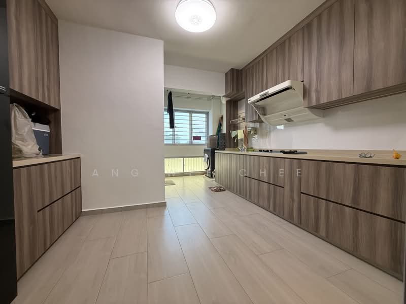 745 Pasir Ris Street 71, 745 Pasir Ris Street 71, 3 Bedrooms, 1,345 sqft, HDB Flat For Sale, by Ang Wee Chee, 500180858 - Kitchen - PropertyGuru.com.sg