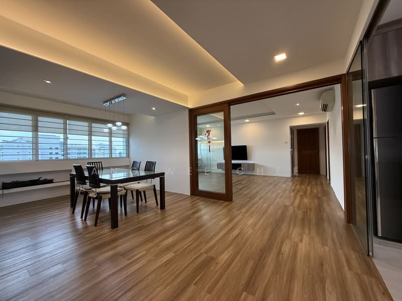 745 Pasir Ris Street 71, 745 Pasir Ris Street 71, 3 Bedrooms, 1,345 sqft, HDB Flat For Sale, by Ang Wee Chee, 500180858 - Living Room - PropertyGuru.com.sg