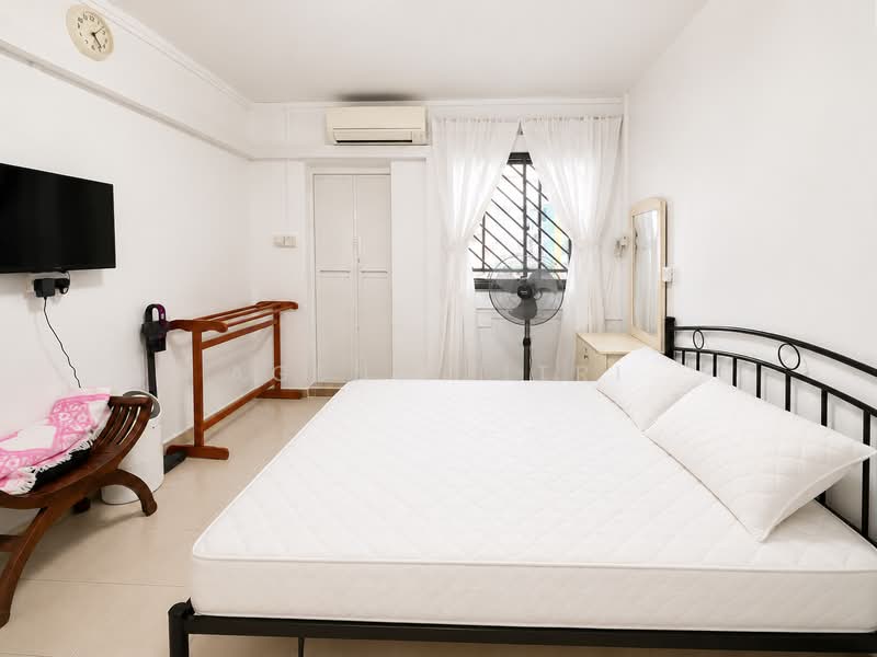 106 Teck Whye Lane, 106 Teck Whye Lane, 2 Bedrooms, 785 sqft, HDB Flat For Sale, by Agent Fitri, 500180861 - Bedroom - PropertyGuru.com.sg