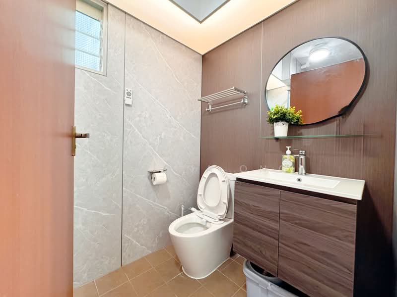 126C Kim Tian Road, 126C Kim Tian Road, 3 Bedrooms, 1,001 sqft, HDB Flat For Sale, by Loriana Ong, 500180890 - Bathroom - PropertyGuru.com.sg