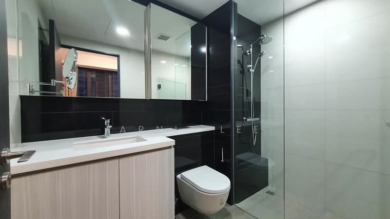 Gem Residences, , 1 Bedroom, 484 sqft, Condominium For Sale, by ARNIE LEE, 500180909 - Bathroom - PropertyGuru.com.sg