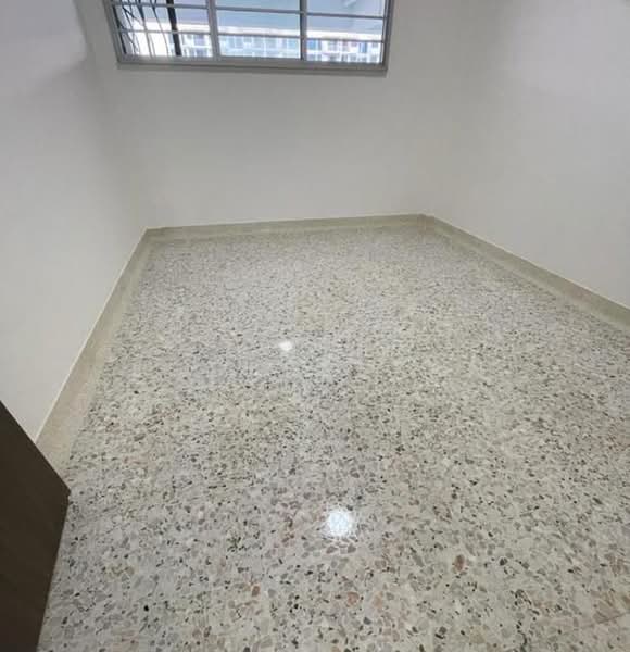 112 Tampines Street 11, 112 Tampines Street 11, 2 Bedrooms, 807 sqft, HDB Flat For Sale, by Esther Tan, 500180911 - Interior - PropertyGuru.com.sg