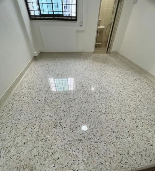 112 Tampines Street 11, 112 Tampines Street 11, 2 Bedrooms, 807 sqft, HDB Flat For Sale, by Esther Tan, 500180911 - Interior - PropertyGuru.com.sg
