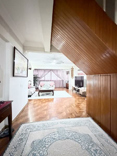 141 Bukit Batok Street 11, 141 Bukit Batok Street 11, 3 Bedrooms, 1,614 sqft, HDB Flat For Sale, by Nona Kirana, 500180913 - Living Room - PropertyGuru.com.sg