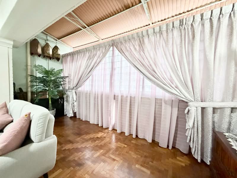 141 Bukit Batok Street 11, 141 Bukit Batok Street 11, 3 Bedrooms, 1,614 sqft, HDB Flat For Sale, by Nona Kirana, 500180913 - Living Room - PropertyGuru.com.sg