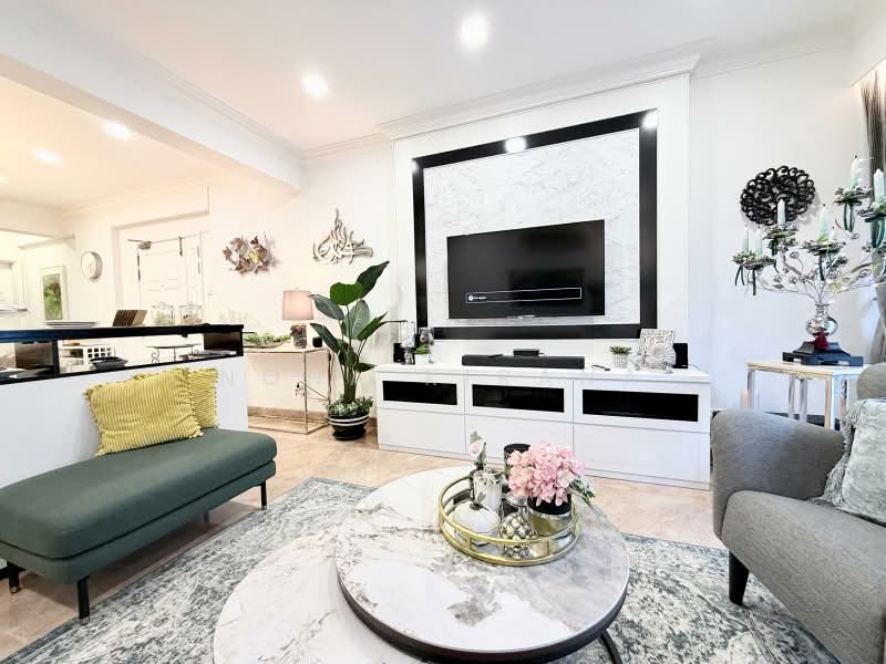 Changi Court, 702 Upper Changi Road East, 3 Bedrooms, 1,184 sqft, Condominium For Sale, by Nona Kirana, 500180916 - Living Room - PropertyGuru.com.sg