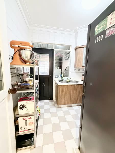 Changi Court, 702 Upper Changi Road East, 3 Bedrooms, 1,184 sqft, Condominium For Sale, by Nona Kirana, 500180916 - Kitchen - PropertyGuru.com.sg