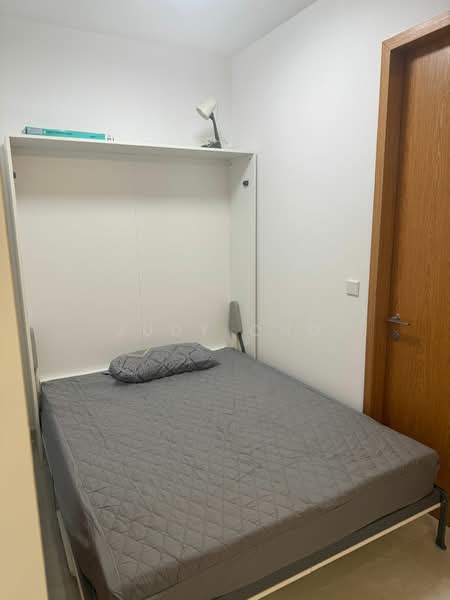 Penrose, 22 Sims Drive, Room Rental, 105 sqft, Condominium For Rent, by Judy Cho, 500180930 - Study room - PropertyGuru.com.sg