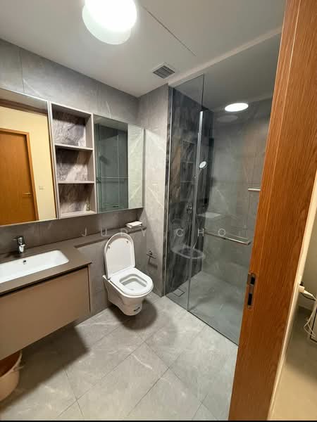 Penrose, 22 Sims Drive, Room Rental, 105 sqft, Condominium For Rent, by Judy Cho, 500180930 - Bathroom - PropertyGuru.com.sg
