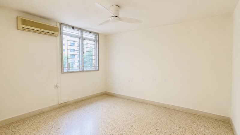 4 Haig Road, 4 Haig Road, 2 Bedrooms, 721 sqft, HDB Flat For Sale, by Raziah Wahab, 500180953 - Bedroom 2 - PropertyGuru.com.sg