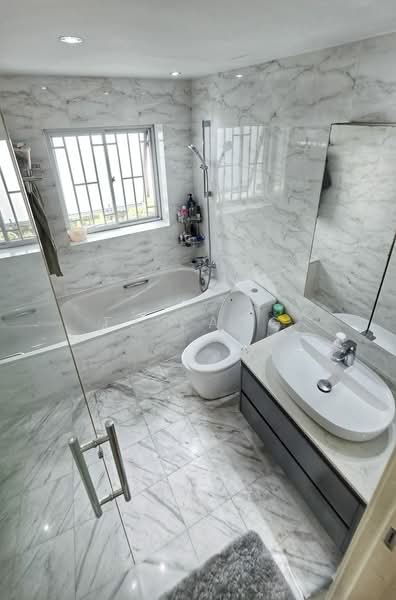 Whitewater, 25 Pasir Ris Street 72, 3 Bedrooms, 1,141 sqft, Executive Condominium For Sale, by TJ Pang, 500180959 - Bathroom - PropertyGuru.com.sg