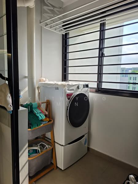 107A Bidadari Park Drive, 107A Bidadari Park Drive, 2 Bedrooms, 732 sqft, HDB Flat For Sale, by Keith Yong Mun, 500180971 - Balcony - PropertyGuru.com.sg