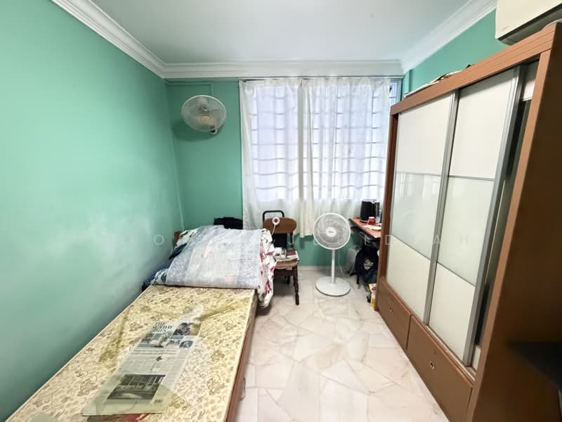 325 Bukit Batok Street 33, 325 Bukit Batok Street 33, 3 Bedrooms, 904 sqft, HDB Flat For Sale, by Solomon Jedidiah, 500180981 - Bedroom - PropertyGuru.com.sg