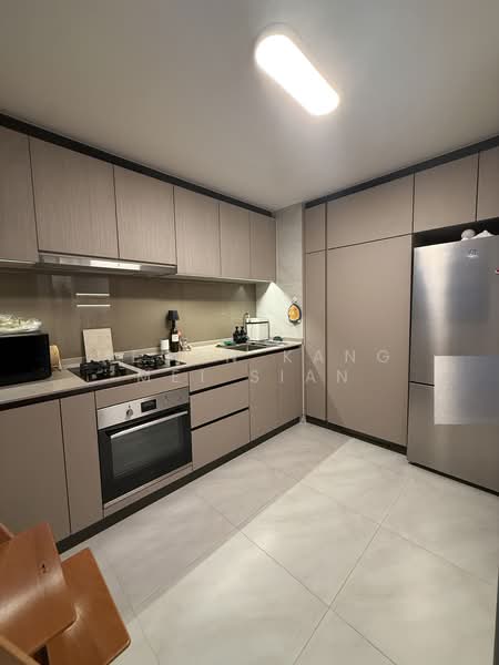 Penrose, 30 Sims Drive, 3 Bedrooms, 1,066 sqft, Condominium For Rent, by Megan Kang Mei Sian, 500180983 - Kitchen - PropertyGuru.com.sg