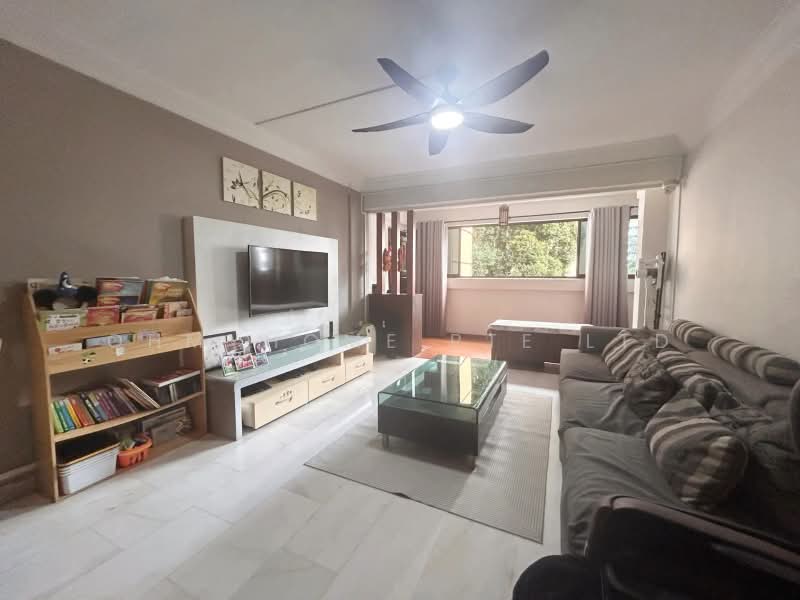 733 Yishun Avenue 5, 733 Yishun Avenue 5, 4 Bedrooms, 1,302 sqft, HDB Flat For Sale, by KEE PENG HAR, 500180986 - Living Room - PropertyGuru.com.sg