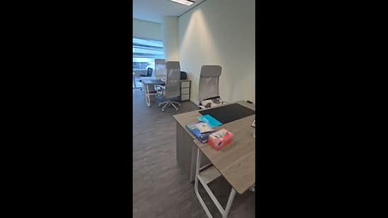 Gateway East, 152 Beach Road, Beach Road / Bugis / Rochor, 630 sqft, Office For Rent, by MJ ZHUO, 500181003 - CommercialGuru.com.sg