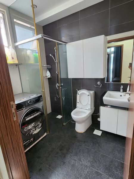 Suites @ East Coast, 173 Upper East Coast Road, 2 Bedrooms, 570 sqft, Condominium For Sale, by Lily Wu, 500181008 - Bathroom - PropertyGuru.com.sg