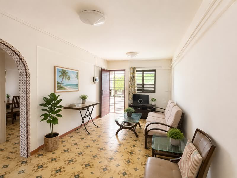 319 Clementi Avenue 4, 319 Clementi Avenue 4, 2 Bedrooms, 721 sqft, HDB Flat For Sale, by Peter Wong, 500181018 - Living Room - PropertyGuru.com.sg