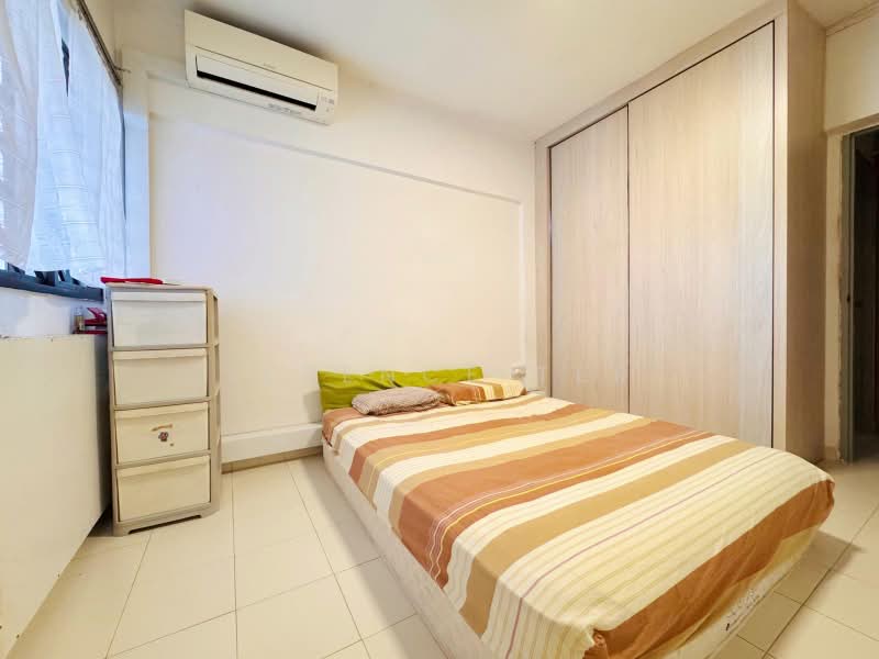 201 Ang Mo Kio Avenue 3, 201 Ang Mo Kio Avenue 3, 3 Bedrooms, 871 sqft, HDB Flat For Sale, by Terence Ter, 500181025 - Bedroom - PropertyGuru.com.sg