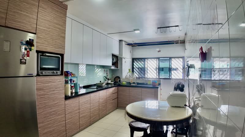 201 Ang Mo Kio Avenue 3, 201 Ang Mo Kio Avenue 3, 3 Bedrooms, 871 sqft, HDB Flat For Sale, by Terence Ter, 500181025 - Kitchen - PropertyGuru.com.sg