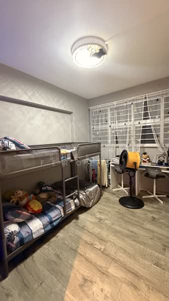 920 Jurong West Street 92, 920 Jurong West Street 92, 3 Bedrooms, 1,119 sqft, HDB Flat For Sale, by Sheela Ferozkhan, 500181032 - Bedroom - PropertyGuru.com.sg