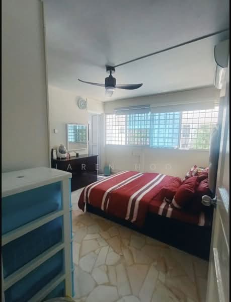 605 Yishun Street 61, 605 Yishun Street 61, 3 Bedrooms, 980 sqft, HDB Flat For Rent, by Jaren Hoo, 500181034 - Bedroom - PropertyGuru.com.sg
