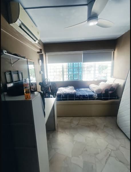 605 Yishun Street 61, 605 Yishun Street 61, 3 Bedrooms, 980 sqft, HDB Flat For Rent, by Jaren Hoo, 500181034 - Bedroom - PropertyGuru.com.sg