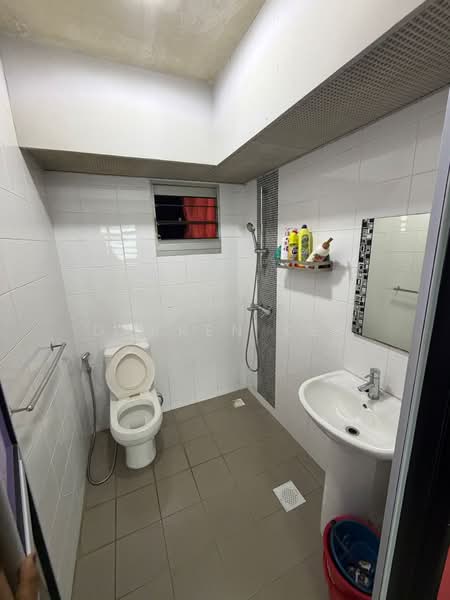 313A Sumang Link, 313A Sumang Link, Room Rental, 100 sqft, HDB Flat For Rent, by Darren Kek, 500181039 - Bathroom - PropertyGuru.com.sg