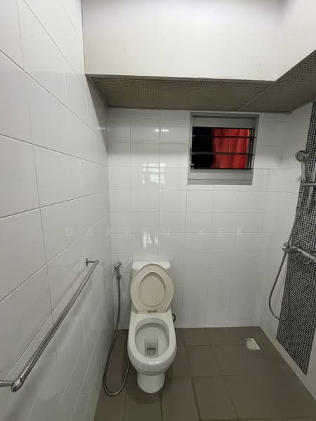 313A Sumang Link, 313A Sumang Link, Room Rental, 100 sqft, HDB Flat For Rent, by Darren Kek, 500181039 - Bathroom - PropertyGuru.com.sg