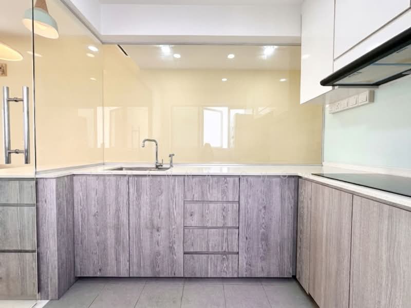 NV Residences, 87 Pasir Ris Grove, 2 Bedrooms, 904 sqft, Condominium For Rent, by Johanna Chow, 500181063 - Kitchen - PropertyGuru.com.sg