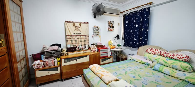 533 Upper Cross Street, 533 Upper Cross Street, 2 Bedrooms, 732 sqft, HDB Flat For Sale, by Douglas Quah, 500181080 - Bedroom - PropertyGuru.com.sg