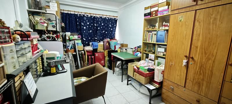 533 Upper Cross Street, 533 Upper Cross Street, 2 Bedrooms, 732 sqft, HDB Flat For Sale, by Douglas Quah, 500181080 - Bedroom - PropertyGuru.com.sg