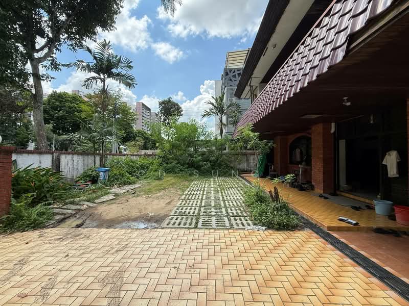 Worker allowed, Bungalow Landed 4 bed 4 baths, Kovan MRT, , 4 Bedrooms, 4,000 sqft, Detached House For Rent, by CD Sung, 500181084 - Exterior - PropertyGuru.com.sg