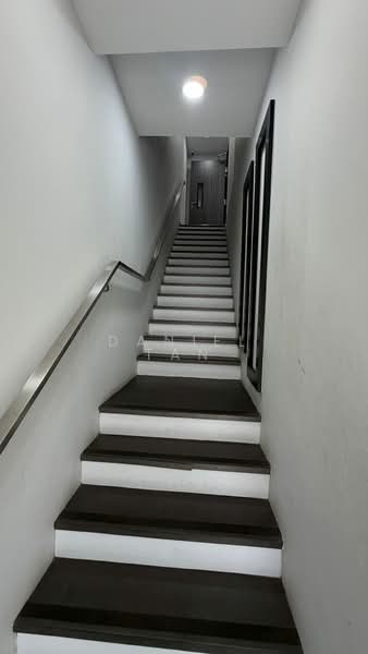 728 Ang Mo Kio Avenue 6, Ang Mo Kio / Bishan / Thomson, 1,600 sqft, Shop / Shophouse For Sale, by Daniel Tan, 500181105 - Corridor - CommercialGuru.com.sg