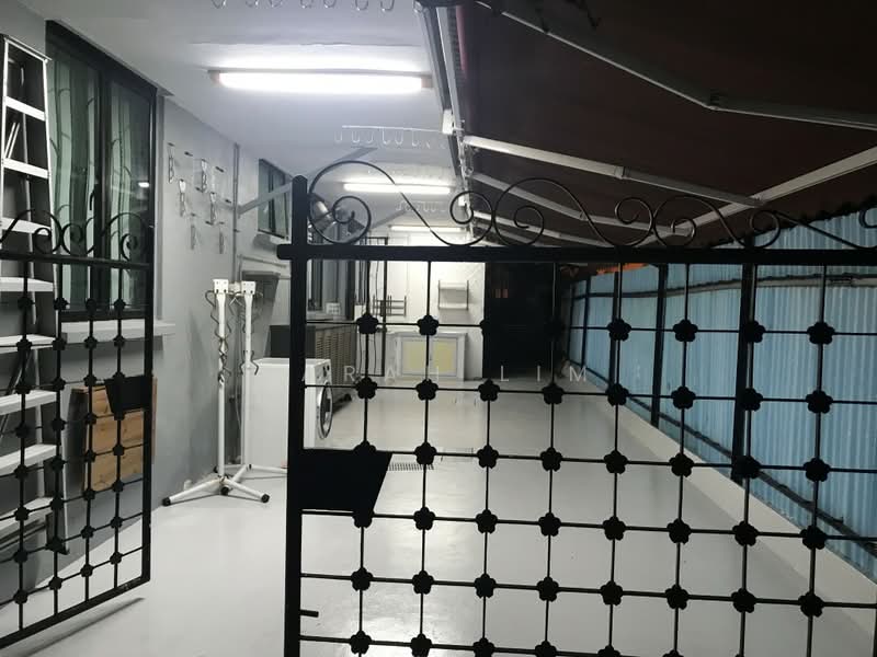East Coast, Telok Kurau Road, 4 Bedrooms, 1,302 sqft, Walk-up Apartment For Sale, by Sarah Lim, 500181107 - Exterior - PropertyGuru.com.sg