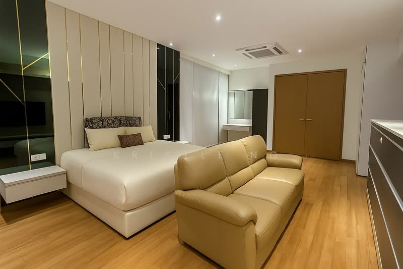 Almost new | Huge 8149sf 2.5+Basement & pool near Seletar Hills, , 6 Bedrooms, 8,149 sqft, Semi-Detached House For Sale, by Kristle Ng, 500181114 - Bedroom - PropertyGuru.com.sg