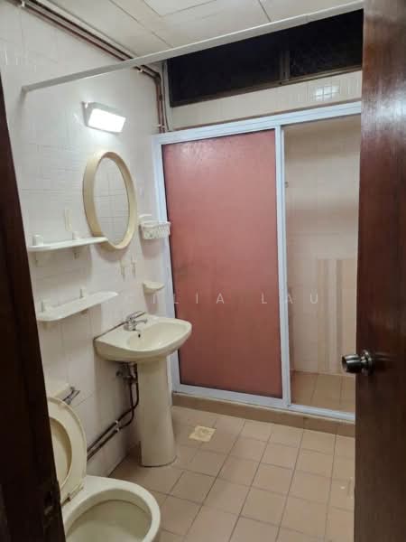 11A PASIR PANJANG CLOSE, , 5 Bedrooms, 4,500 sqft, Corner Terrace For Rent, by Lacilia Lau, 500181123 - Bathroom - PropertyGuru.com.sg
