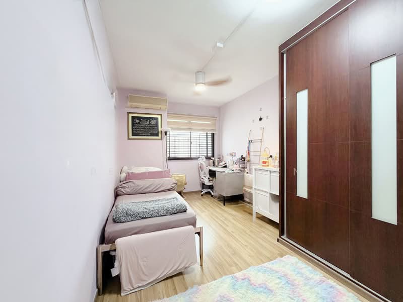 653A Jurong West Street 61, 653A Jurong West Street 61, 3 Bedrooms, 1,184 sqft, HDB Flat For Sale, by Bertram Chen, 500181133 - Bedroom - PropertyGuru.com.sg