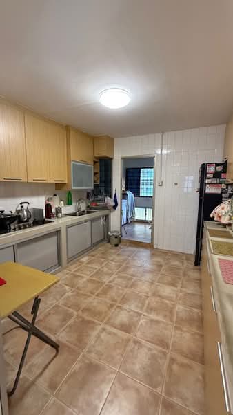 741 Pasir Ris Street 71, 741 Pasir Ris Street 71, 4 Bedrooms, 1,367 sqft, HDB Flat For Sale, by Nick Poh, 500181160 - Kitchen - PropertyGuru.com.sg
