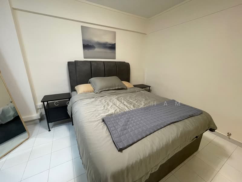 11 Holland Drive, 11 Holland Drive, 2 Bedrooms, 700 sqft, HDB Flat For Rent, by Corinne Tham, 500181179 - Master Bedroom - PropertyGuru.com.sg