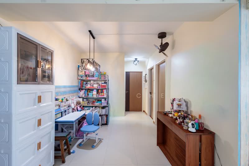 322D Sumang Walk, 322D Sumang Walk, 3 Bedrooms, 1,249 sqft, HDB Flat For Sale, by Eileen Chew, 500181180 - Study - PropertyGuru.com.sg