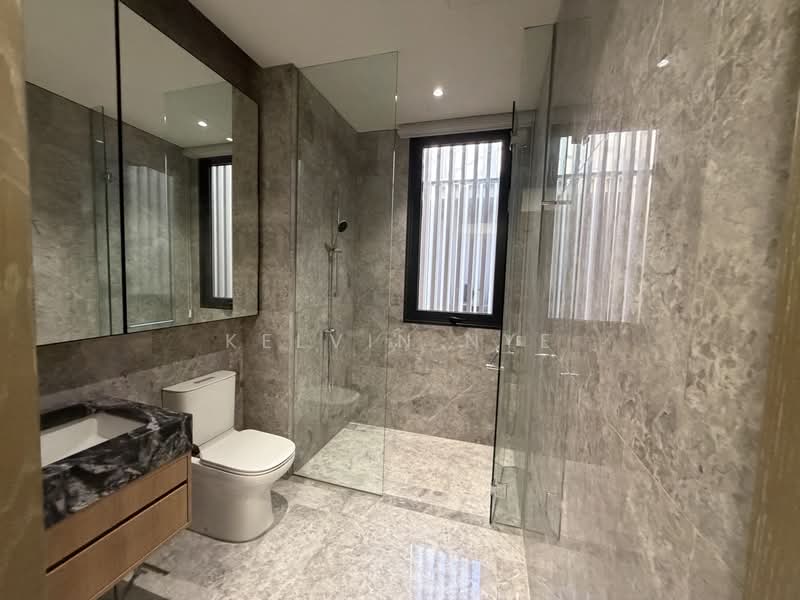 Cheap!! 全新 4 房 乌节路公寓 New Brand 4BR condo near Orchard, , 4 Bedrooms, 1,938 sqft, Condominium For Rent, by Kelvin Nye, 500181218 - Bathroom - PropertyGuru.com.sg