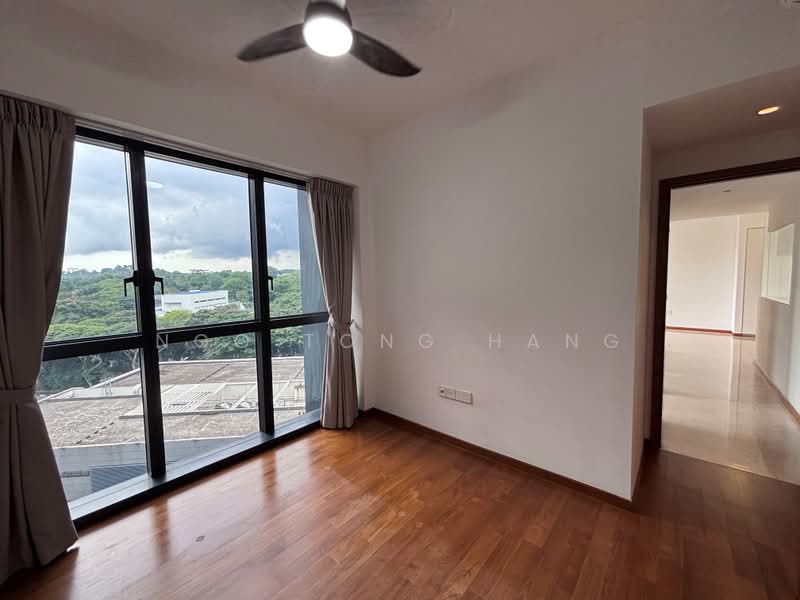 Fourth Avenue Residences, 8 Fourth Avenue, 3 Bedrooms, 915 sqft, Condominium For Rent, by Ngo Tong Hang, 500181246 - Master Bedroom - PropertyGuru.com.sg