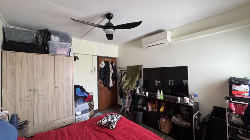 146 Woodlands Street 13, 146 Woodlands Street 13, 3 Bedrooms, 1,001 sqft, HDB Flat For Sale, by Xin Rong  林欣蓉., 500181248 - Bedroom - PropertyGuru.com.sg