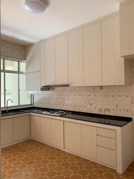Leith Road, Leith Road, 4 Bedrooms, 2,000 sqft, Terraced House For Rent, by Cecillia Gian, 500181249 - Kitchen - PropertyGuru.com.sg