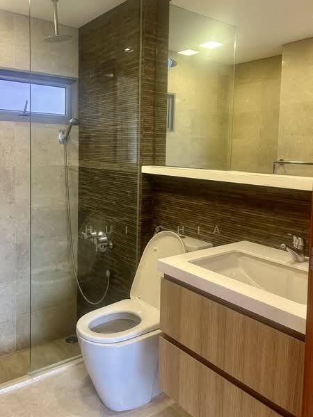 Woodhaven, 71 Woodgrove Avenue, 3 Bedrooms, 1,173 sqft, Condominium For Sale, by hui Chia, 500181256 - Bathroom - PropertyGuru.com.sg