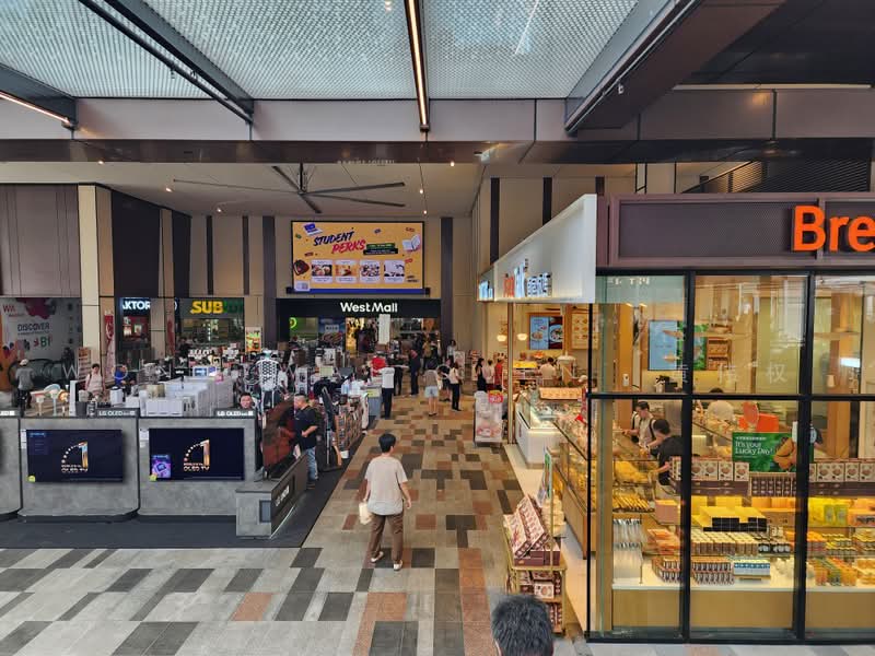 West Mall, 1 Bukit Batok Central Link, Dairy Farm / Bukit Panjang / Choa Chu Kang, 1,104 sqft, Mall Shop For Rent, by Wong Wai Quen  黄伟权, 500181259 - Exterior - CommercialGuru.com.sg