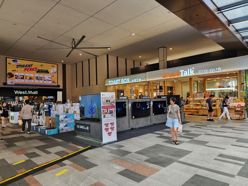 West Mall, 1 Bukit Batok Central Link, Dairy Farm / Bukit Panjang / Choa Chu Kang, 1,104 sqft, Mall Shop For Rent, by Wong Wai Quen  黄伟权, 500181259 - Exterior - CommercialGuru.com.sg